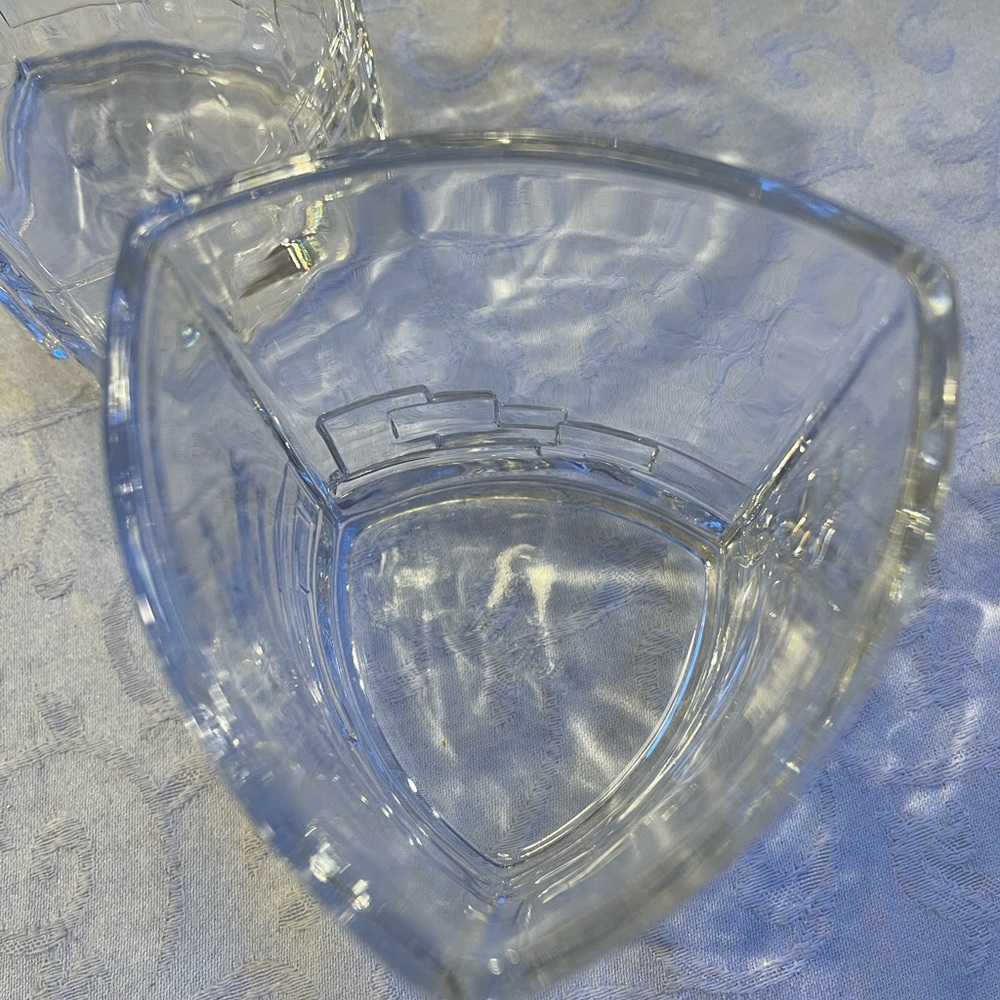 Set of 2 Joyjolt triangle Whisky Glass set